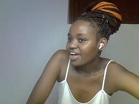 Sweet_smiles2 live cam on StripChat