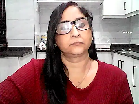 Indiankushy live cam on StripChat