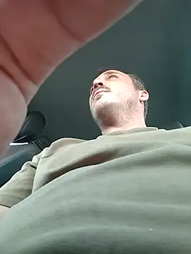 WadedGuzzling live sex cam