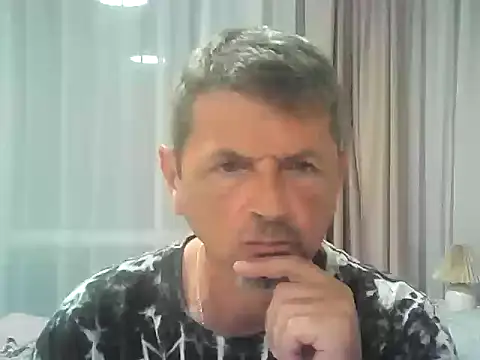 czarek888 live cam on StripChat