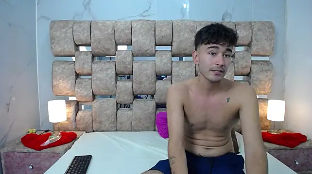 KathyAiden webcam