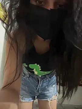 kavyq3791 live cam on StripChat
