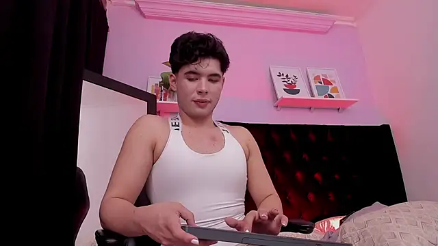 Liam_starling16 live cam on StripChat