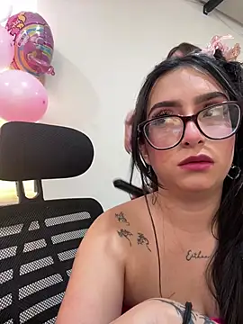 Kloenovoa- live cam on StripChat
