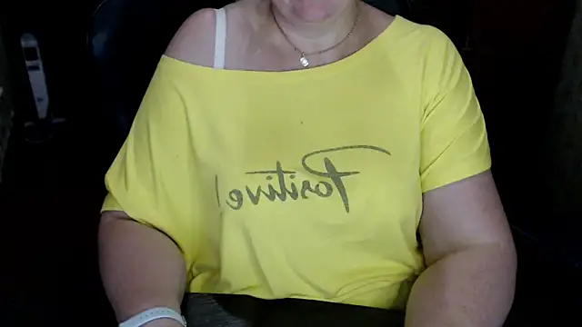 AlisaHot55 live cam on StripChat