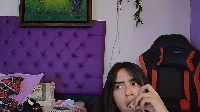 Cloeandtyfanny webcam