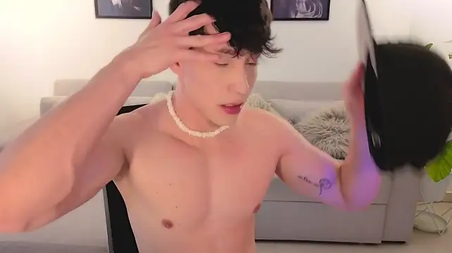 neythan_blaze webcam