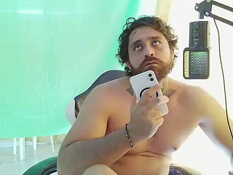 aronmiller404 webcam