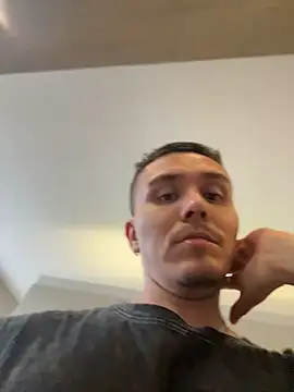 adam-rivera webcam