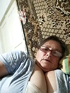 MilaCold5443 webcam