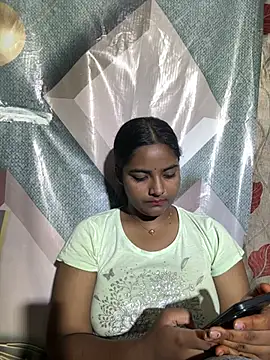 Baby_Myraaa webcam