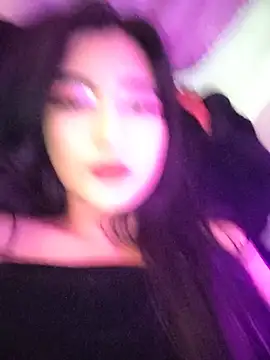 Tahara_Romanov_ webcam