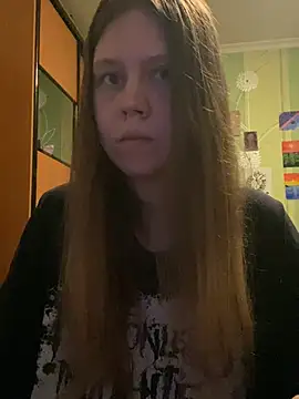 MidnightEvee webcam