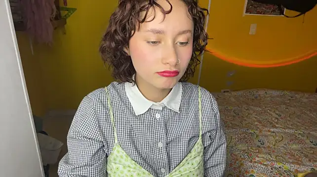 bellaa-w webcam