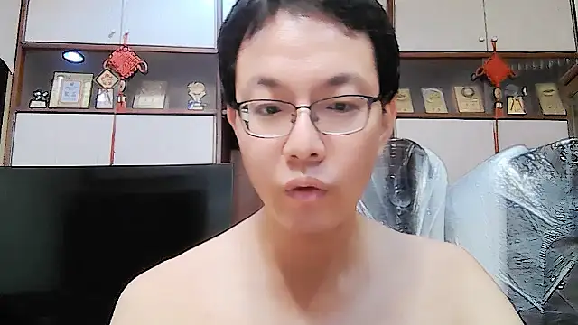 poter77112 (Ask my age) - show penis  秀屌