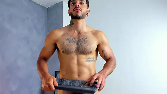 JuanBlade live cam on StripChat