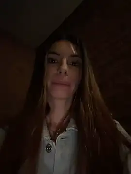 AmelieCrystal webcam