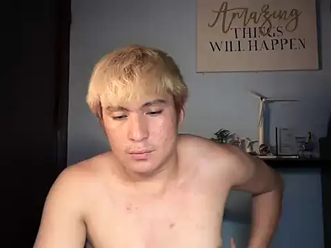 Kingdirtyfog live cam on StripChat
