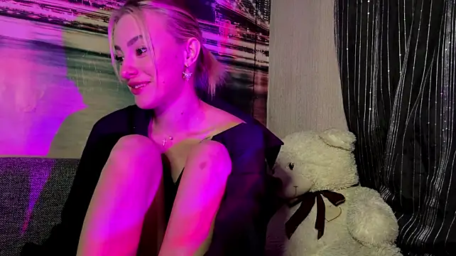 JaneePeressini webcam