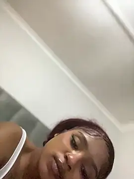 Amberr_Roose live cam on StripChat