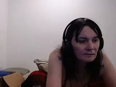 Hotmodel1984 webcam
