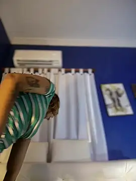 LeylaKnox