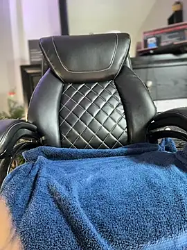 latina_curvy22 webcam