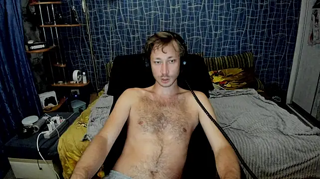 CuteBoy228 webcam