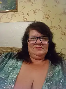 NysiOlsen live cam on StripChat