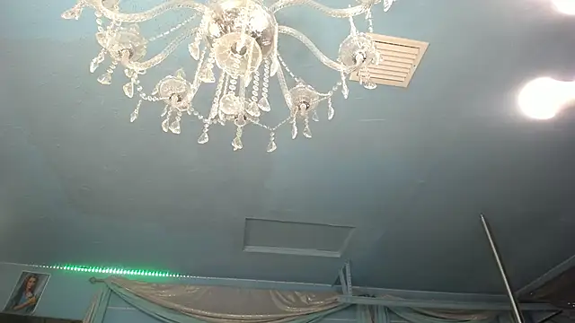 ADRIANNA_FOX webcam