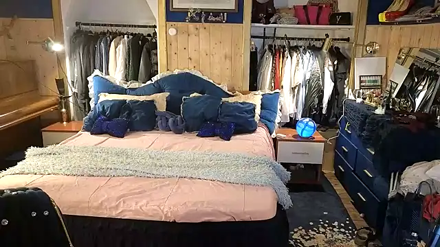 VanessaDoyle webcam