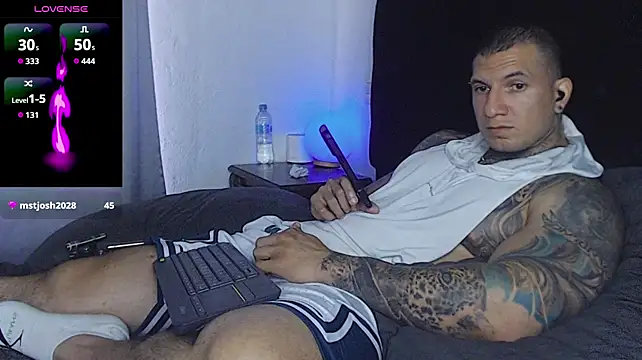 Shane_Clay webcam