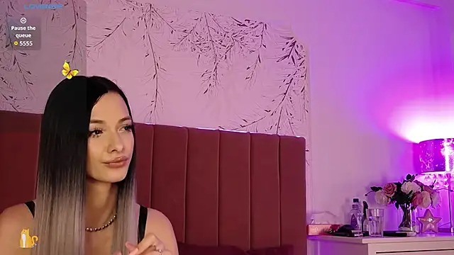 PinkySparks webcam