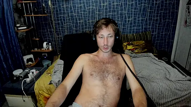 CuteBoy228 webcam
