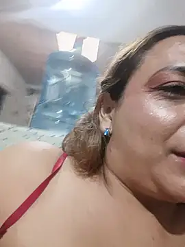 Milf-Prettyboobs webcam