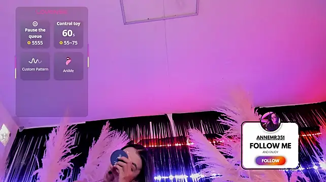MaryAnneeXOO anal fisting webcam