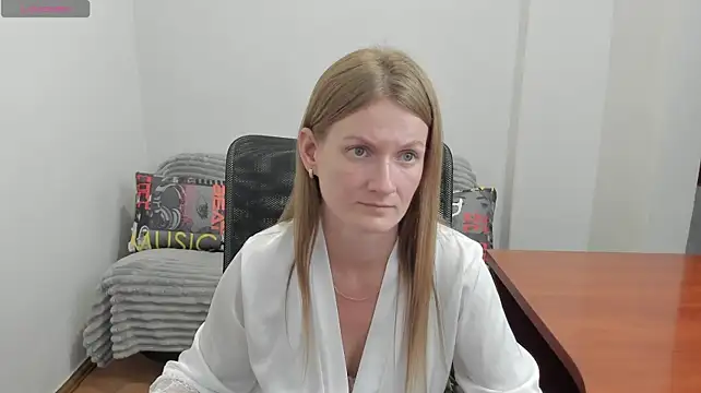 Alisha_Skyes webcam