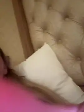 Daisy_Abby03 webcam
