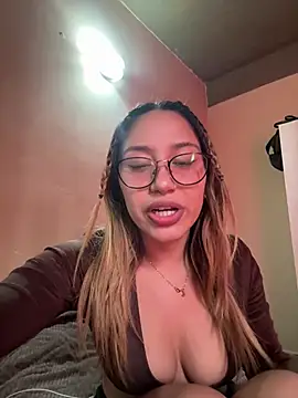 meganfaxx (F young) - 🎁