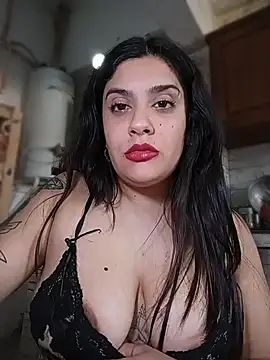 CelinaCherry live cam on StripChat