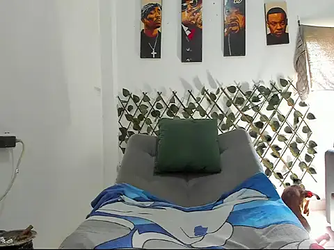 Latins_Boss webcam