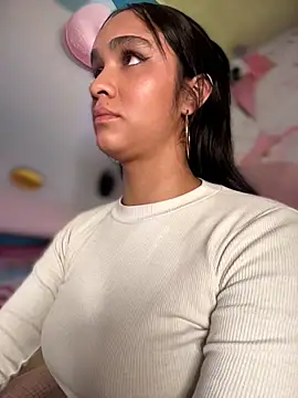 Isabella-Teen