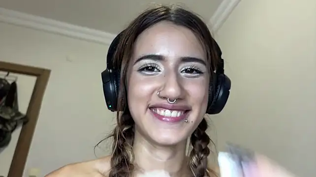 JuliaPierce webcam
