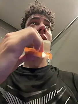 yoursexyjose webcam
