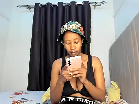Kinkylexi webcam