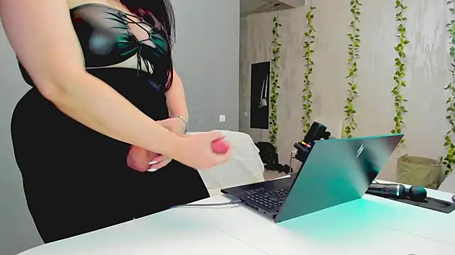 Yesss_Lilith webcam