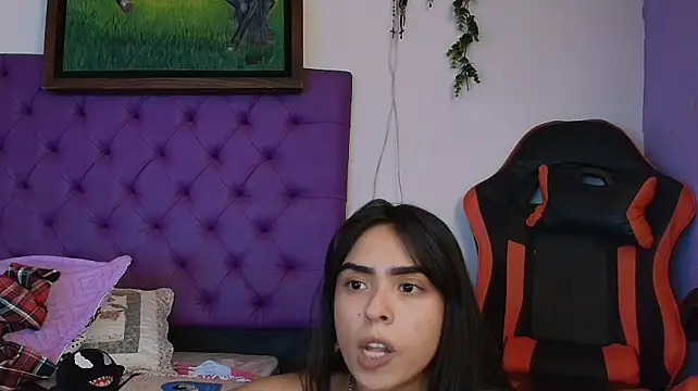 Cloeandtyfanny webcam