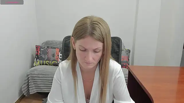 Alisha_Skyes webcam