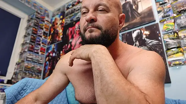muscle_bear (Ask my age) - I would like to buy a new phone