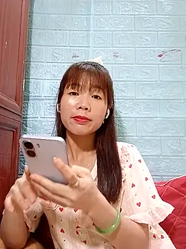 AmyLinee01 live cam on StripChat
